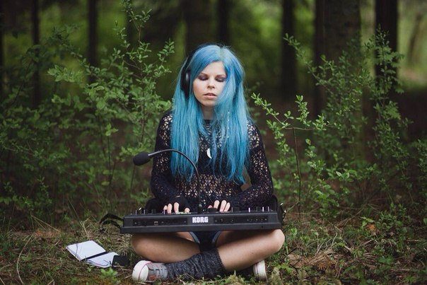 blue hair