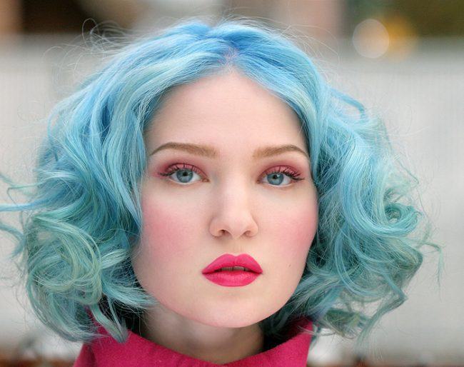 6 Reasons People Are Coloring Their Hair Pastel Blue