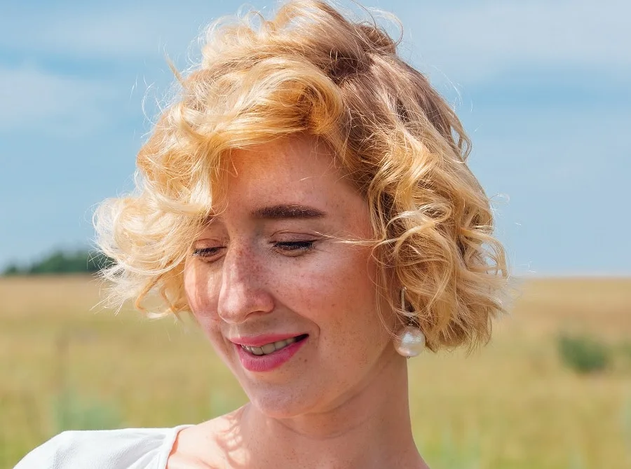 bob cut for curly frizzy hair