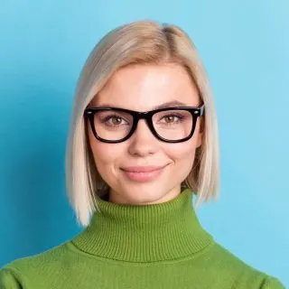 bob hairstyle for women with glasses