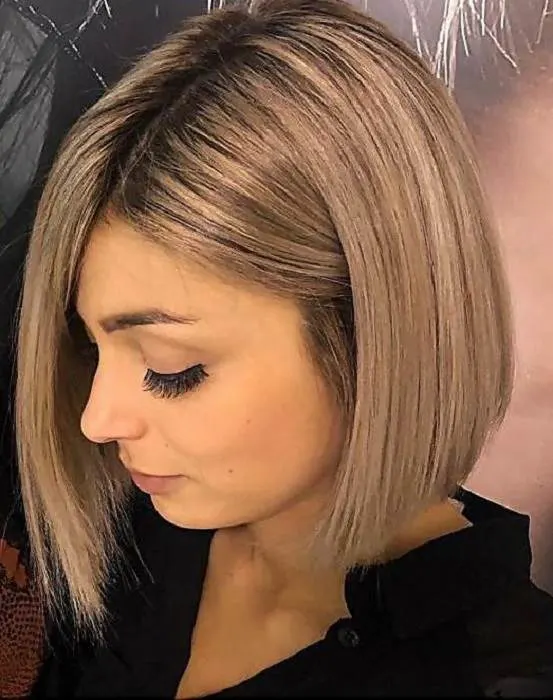 The 31 Best Bob Haircuts for Thin Hair (2023 Trends)