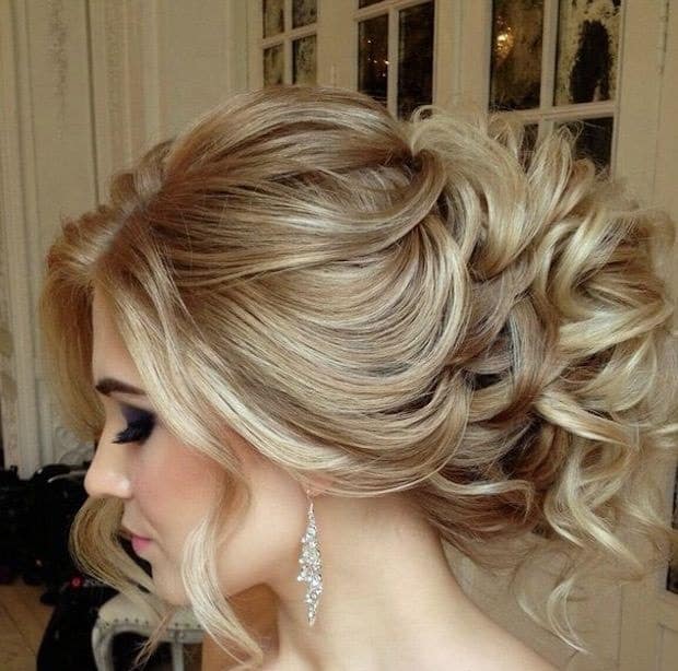 bouffant hairstyle