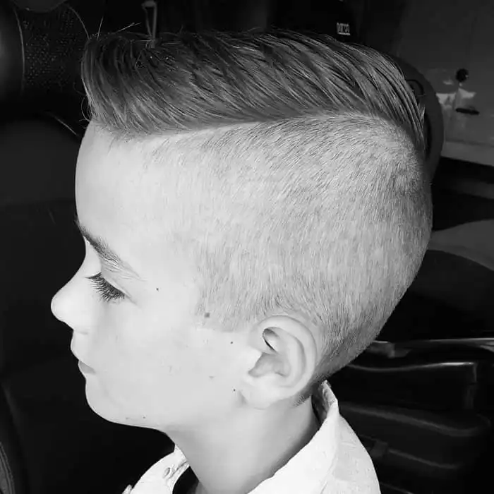 boys undercut with comb over