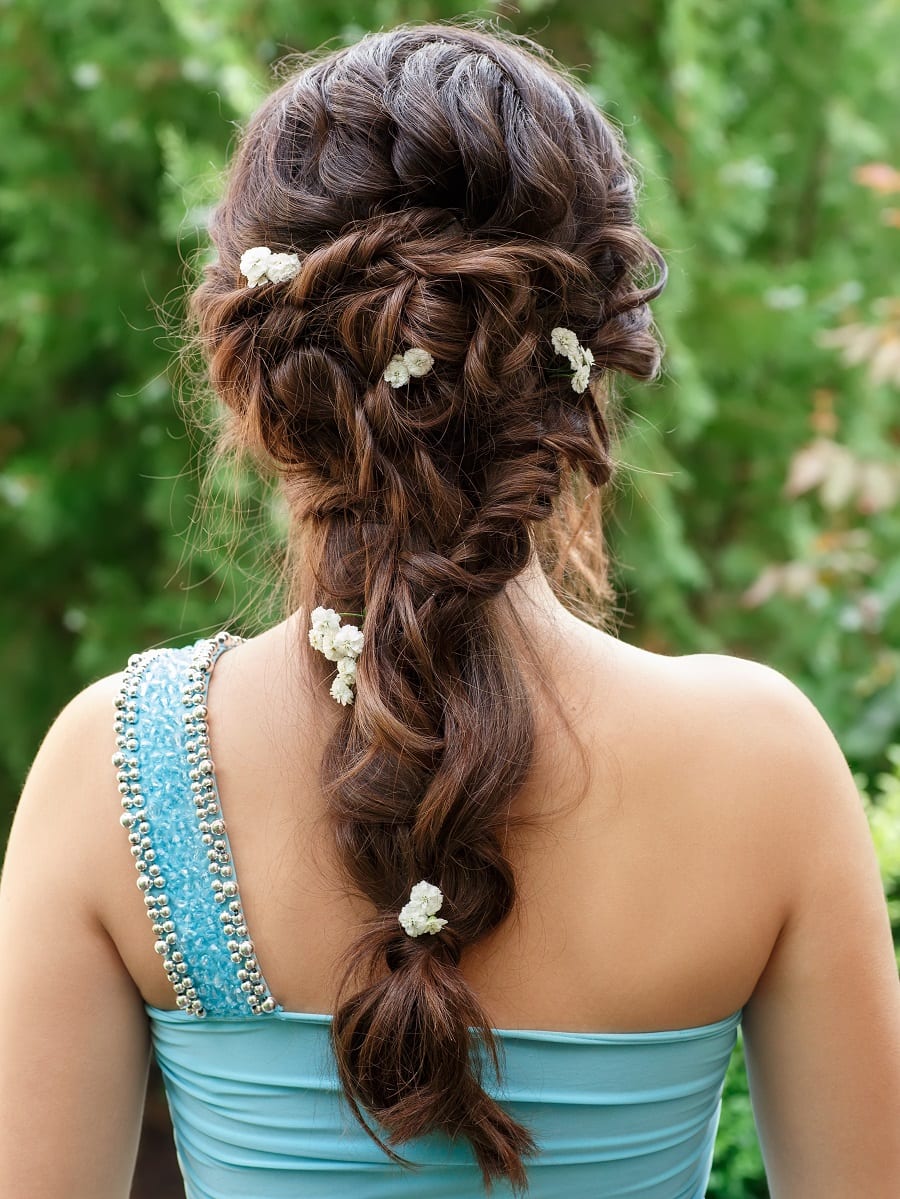 bridesmaid hairstyle with long brunette hair