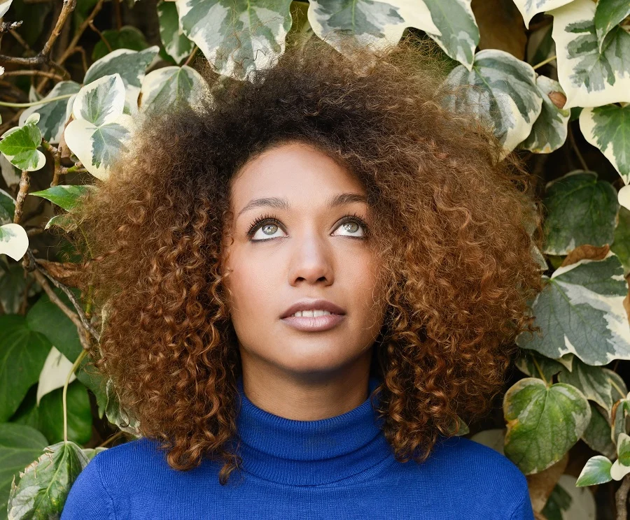 brown hair for black women with green eyes