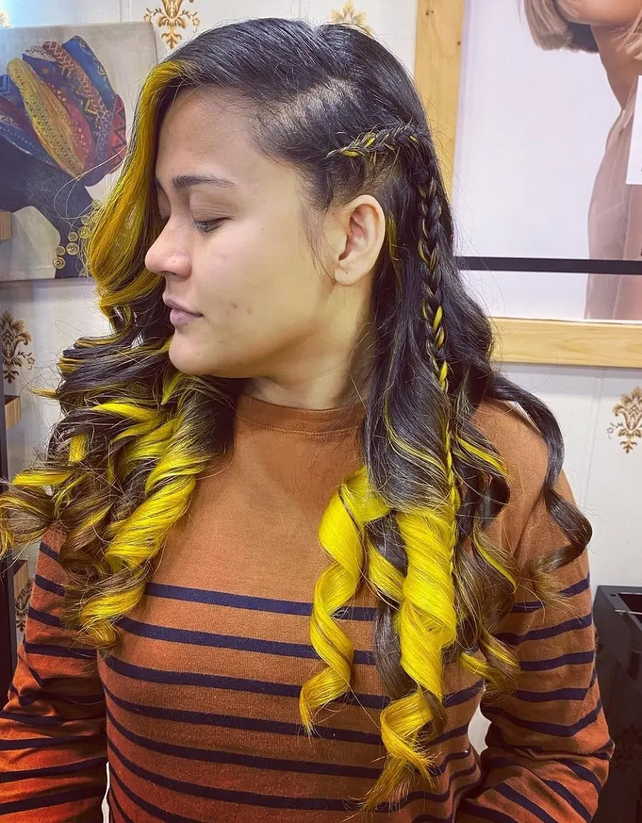 brown hair with yellow highlights
