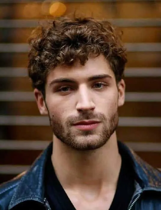 curly brown hairstyles for men