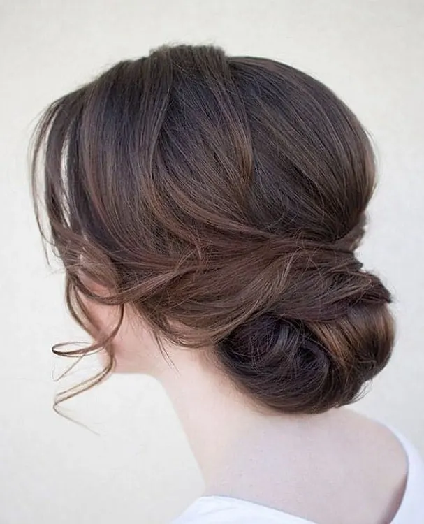 24 Messy Bun Hair Ideas That You Need To Try Out