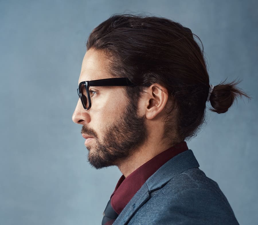 bun hairstyle for middle aged men