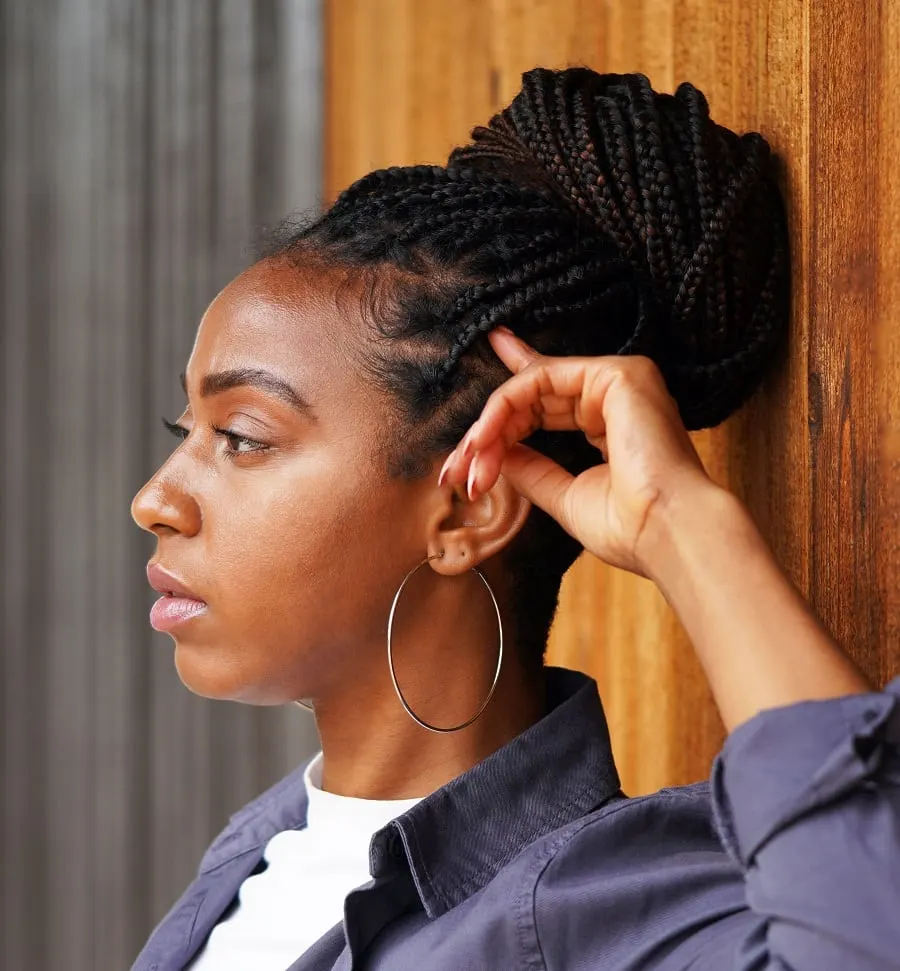 bun updos for round faces