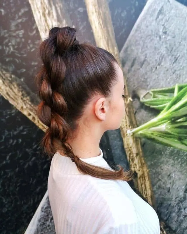 business ponytail hairstyle