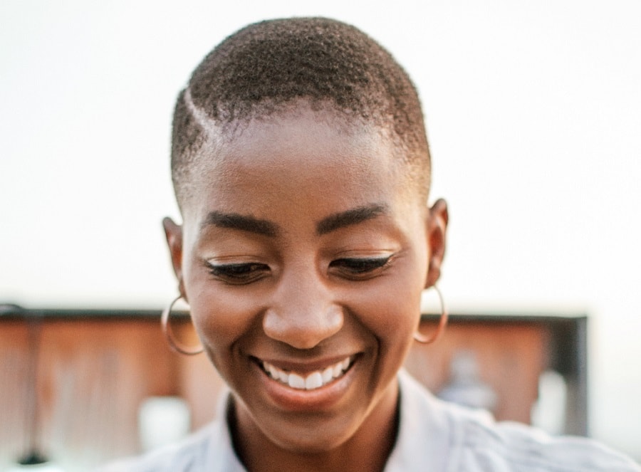 buzz cut for black women with oval face