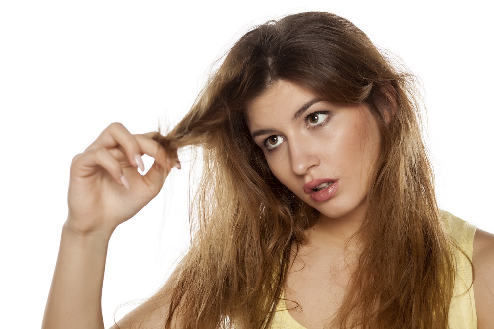 causes of dry hair