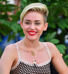 45 Hottest Female Celebrities With Short Hairstyles (2024 Trends)