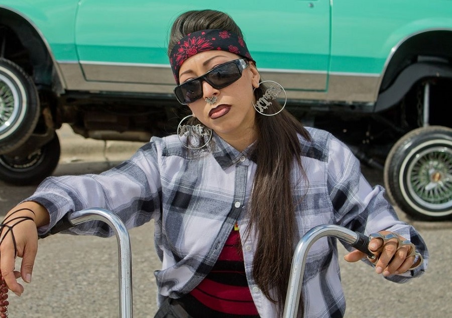 chola hairstyle with bandana