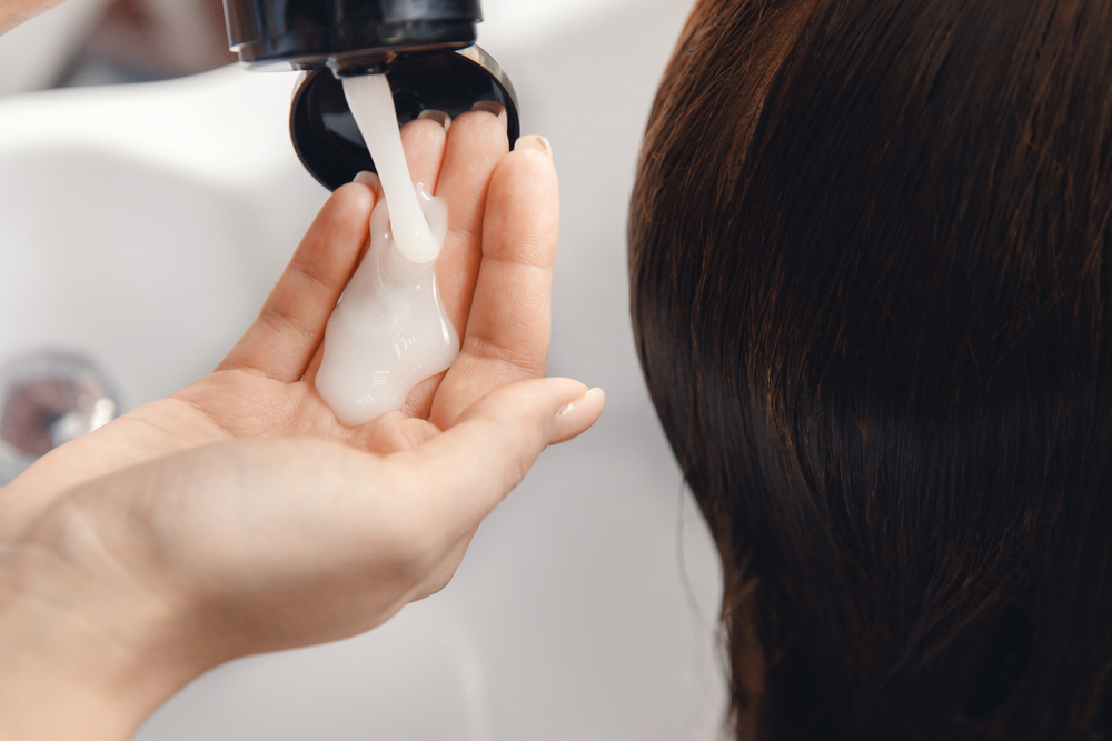 clarifying shampoo to remove semi permanent hair color