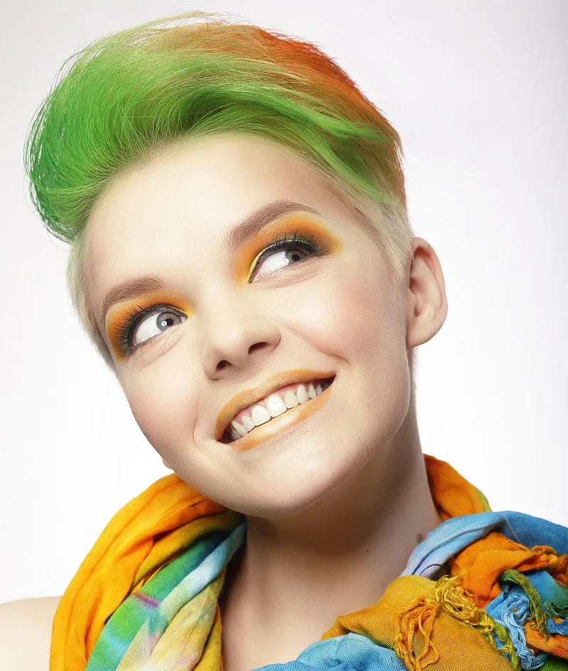 colorful pompadour for women