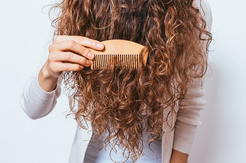 How To Comb Thick Curly Hair