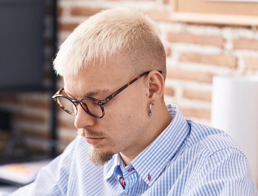 crew cut for blonde hair with glasses