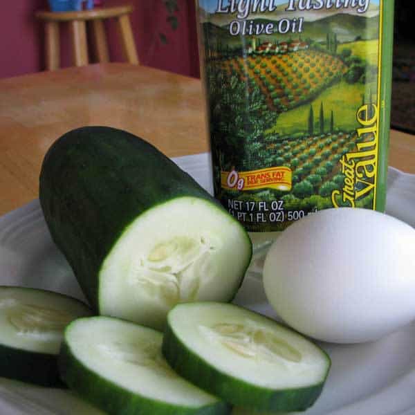 Cucumber Benefits for your Skin, Hair and Eyes | Cucumber on eyes, Cucumber  benefits, Beauty hacks skincare