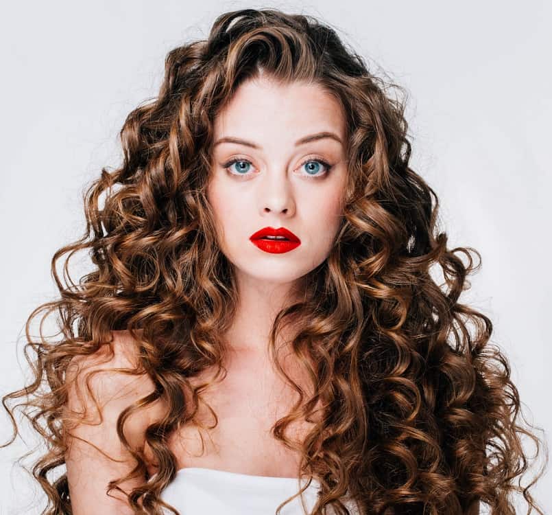 curly brown hair highlights