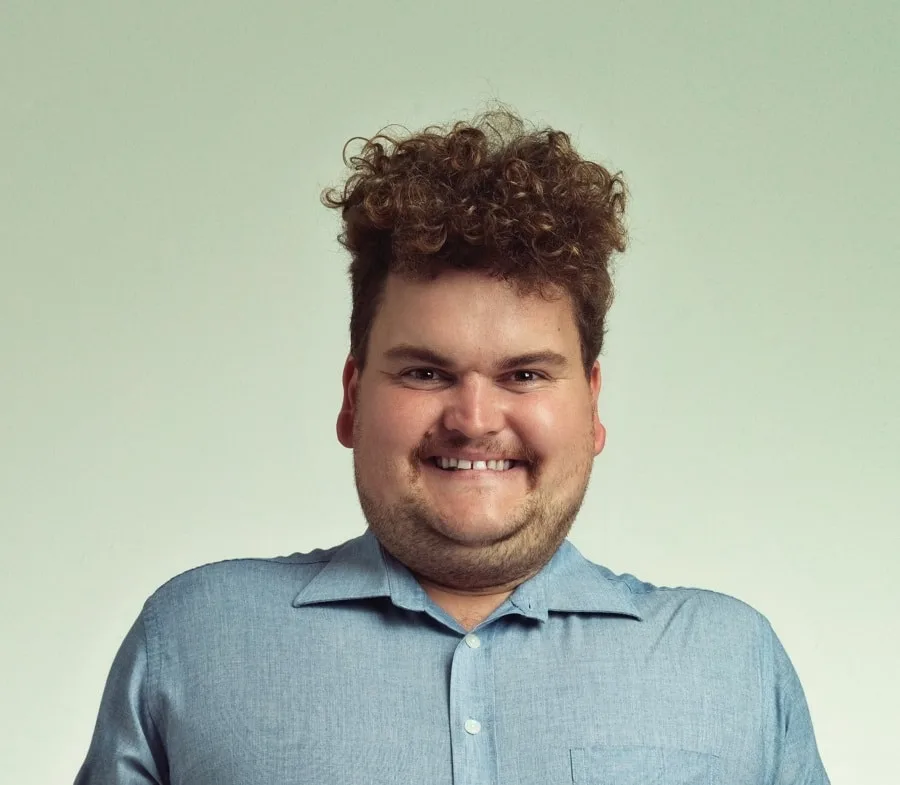 curly hairstyle for men with fat faces and double chins