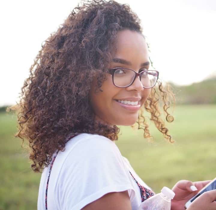 25 Best Hairstyles for Women with Glasses (2023 Trends)