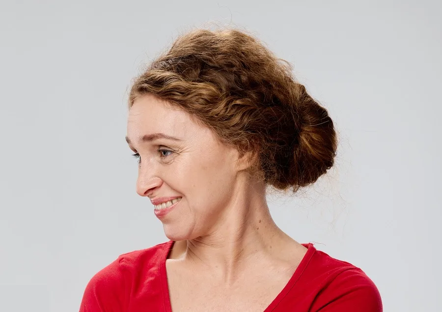 curly hair bun for women over 50 