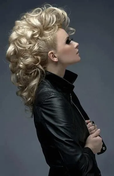 women's mohawk hairstyle with long curls