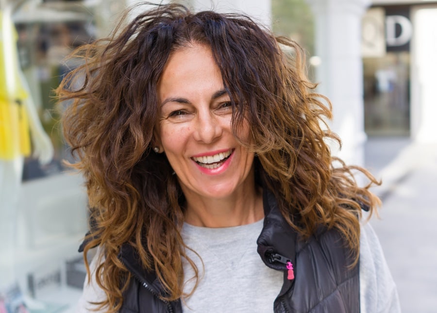 curly ombre hairstyle for women over 60