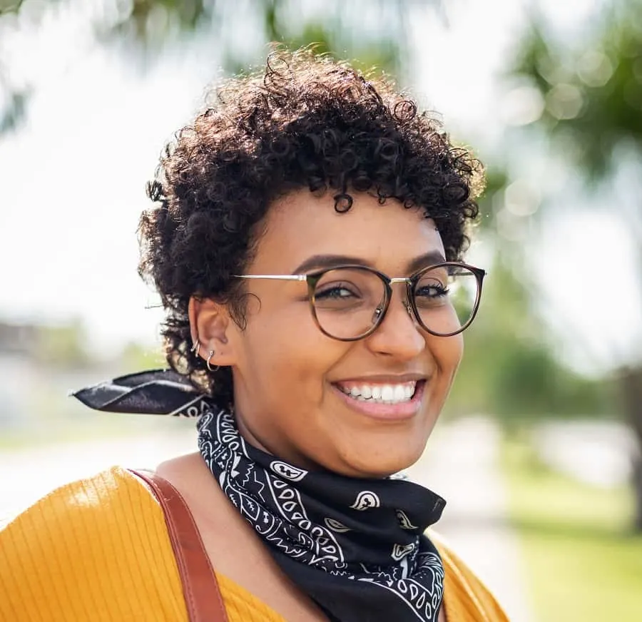 curly pixie for round face