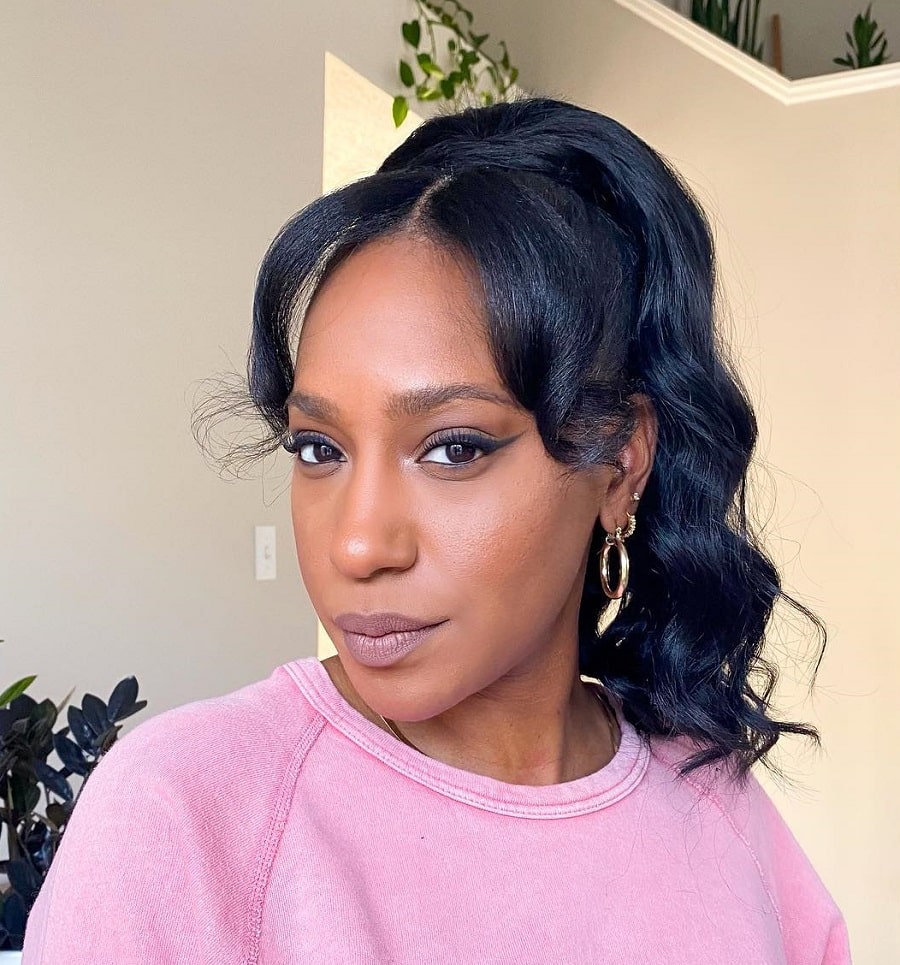 Curtain bangs with wavy hair for black women