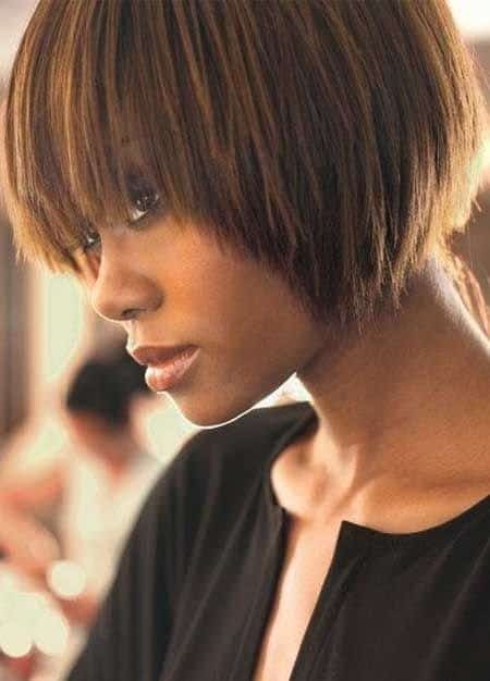 Short and textured bob cut for black women