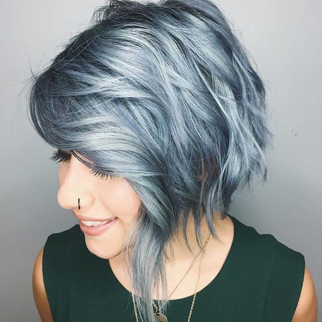 10 Striking Short Silver Hair To Make You Look Young