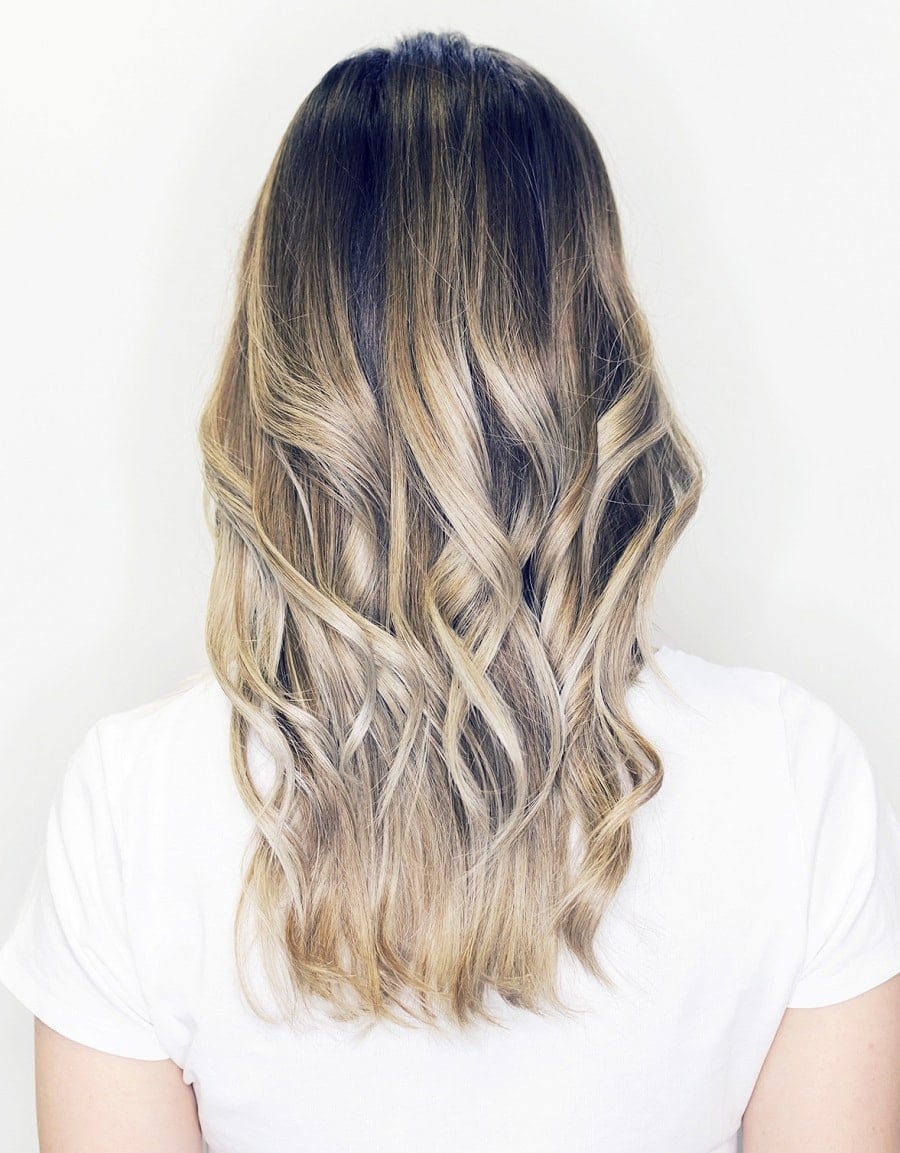 dark brown to blonde balayage