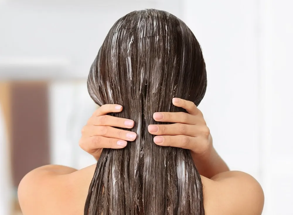 Here's Why You Should Never Deep Condition Right After Dying Hair
