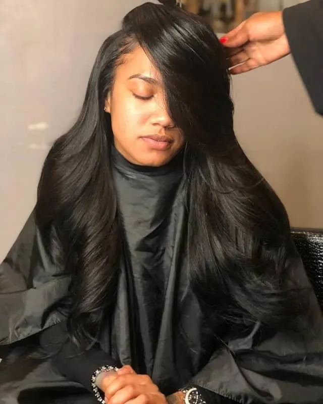 deep side part weave hairstyle