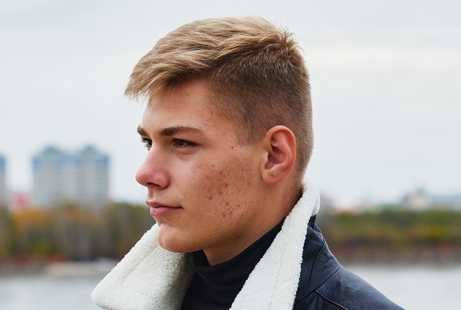 dirty blonde hair for men with undercut
