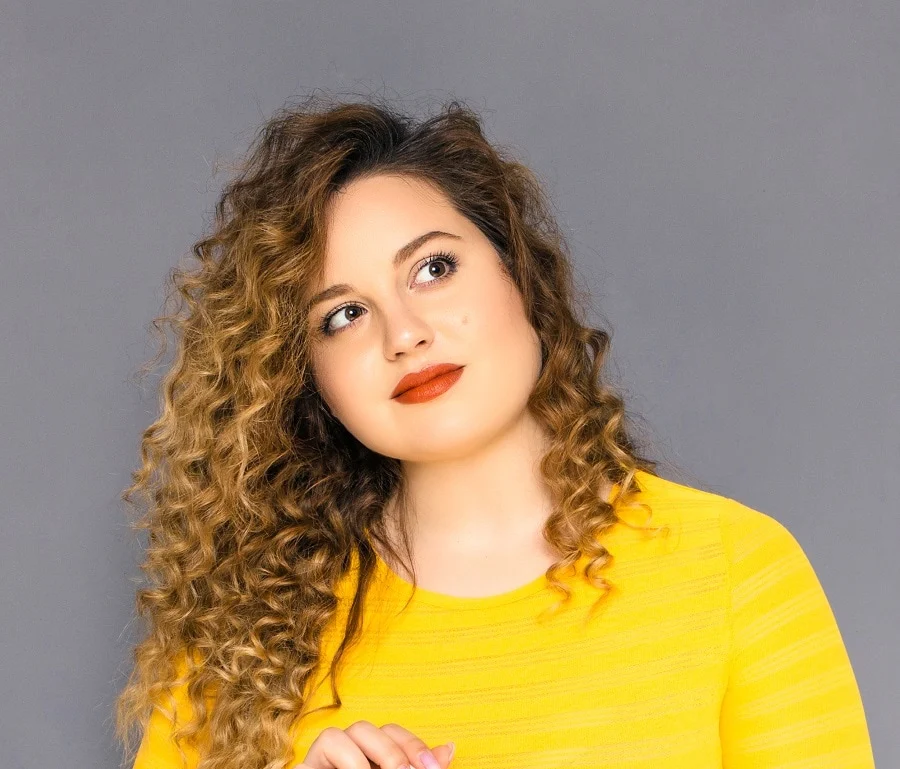 dyed curly hair for overweight women