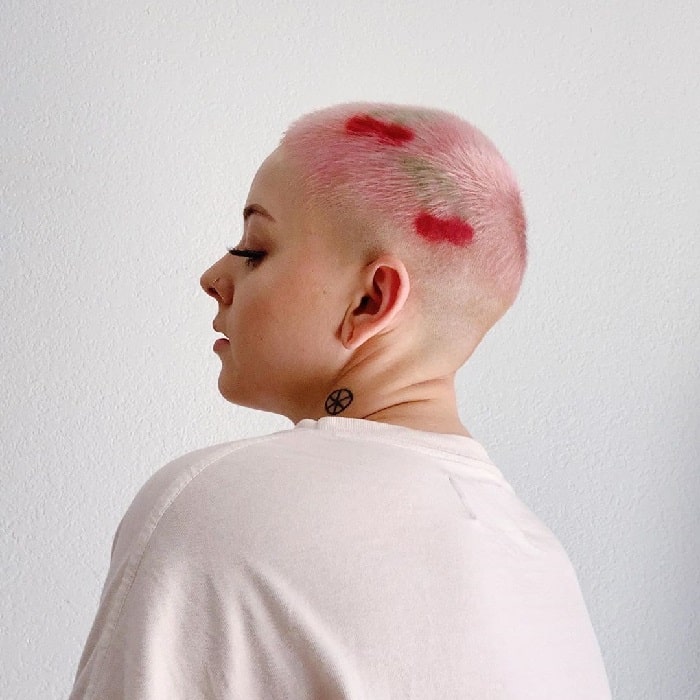 dyed hairstyle for balding women