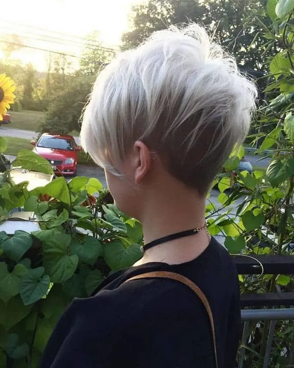 edgy pixie with undercut