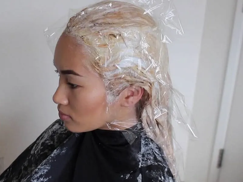 hair bleaching 