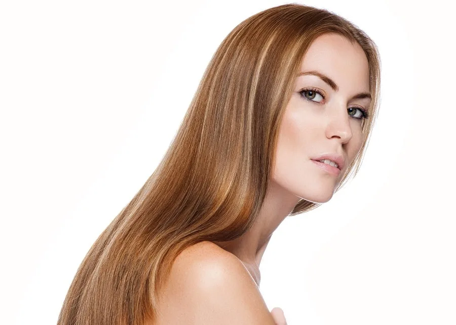face slimming long brown hair with highlights