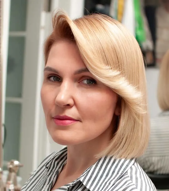 feathered bob haircut