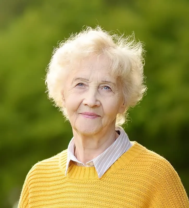 fine hairstyle for older women above 70