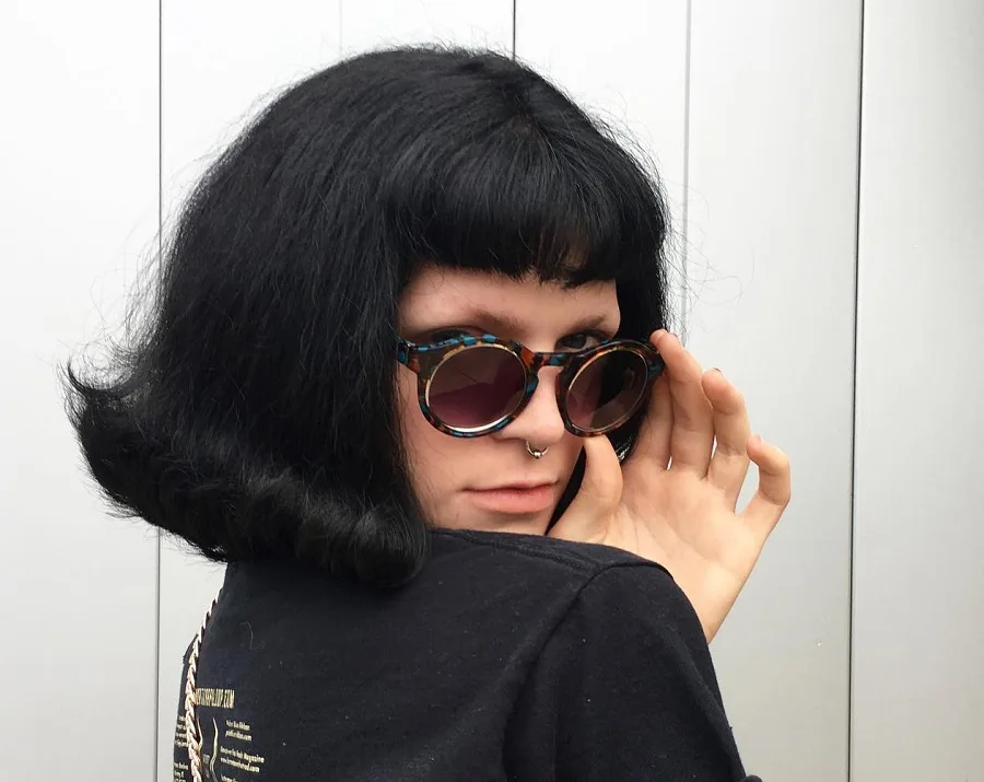 flip bob cut