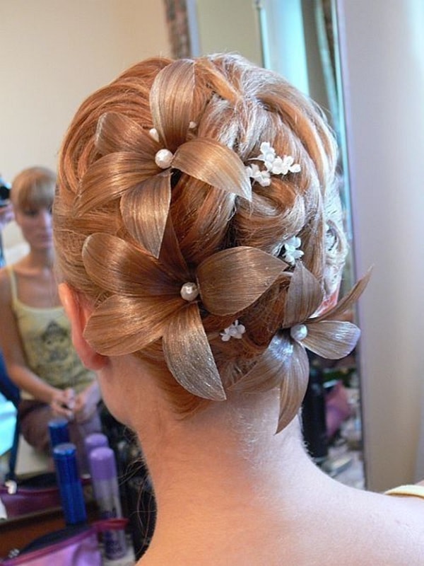 flower braid hairstyles for women