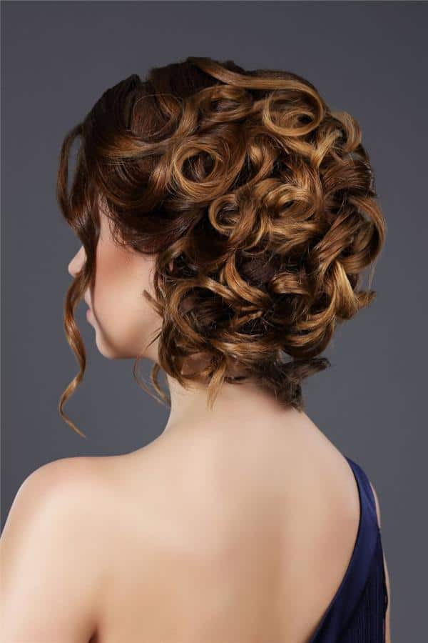 15 Gorgeous Holiday Hairstyles For Short Hair