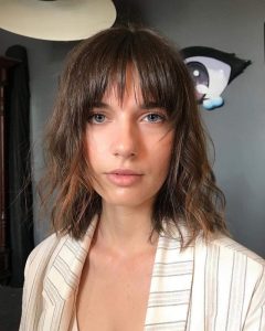 22 Cute & Easy French Bangs for 2024 – Hairstyle Camp