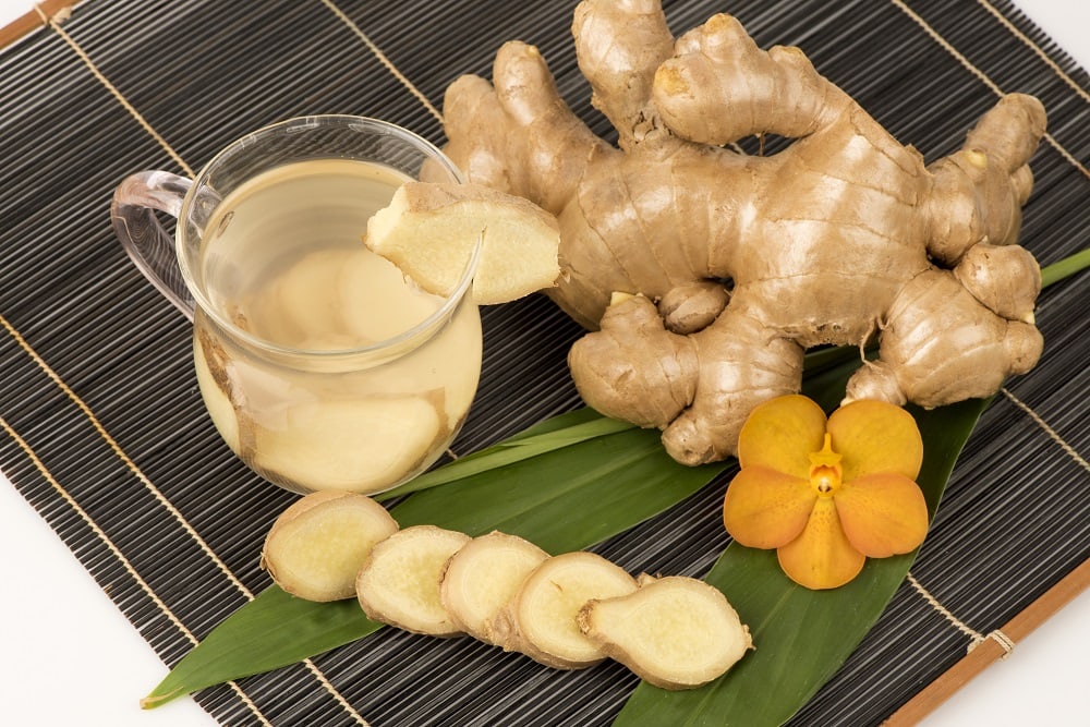 Ginger Juice for Hair: Benefits and How to Use it – HairstyleCamp